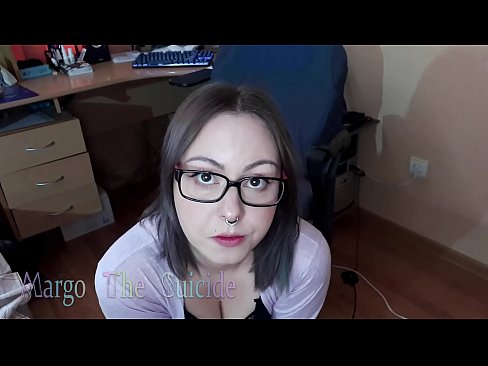 ❤️ Көз айнек тагынган сексуалдуу кыз Дилдону камерага терең соруп Силиктөө ky.sexuria-net.ru ❌️❤
